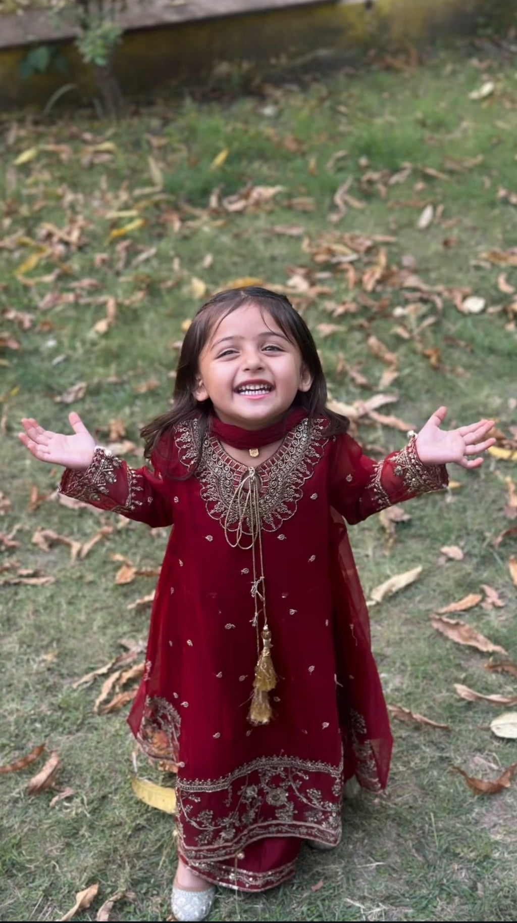 Laal Riwaayat