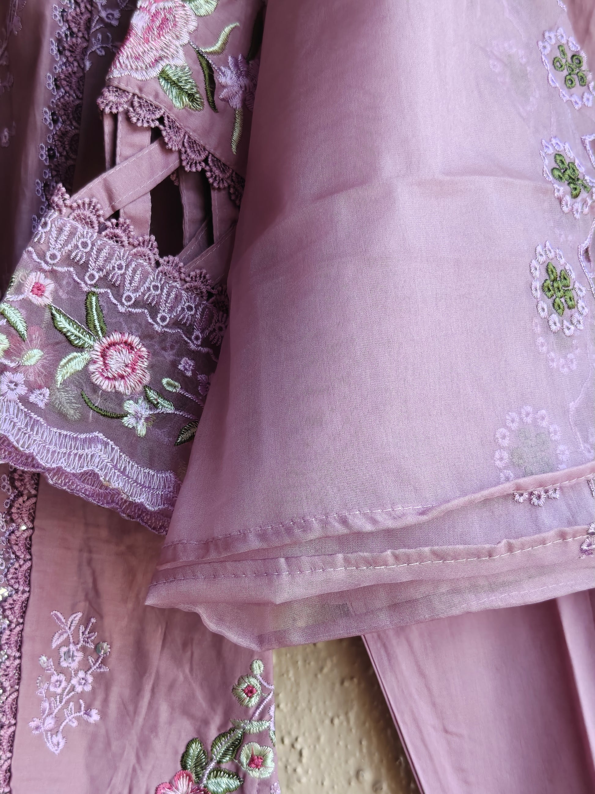 Lavender Mehr