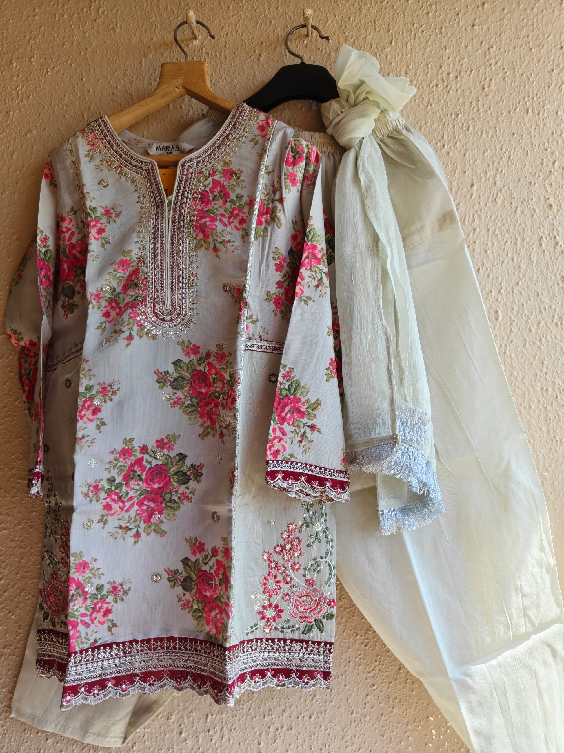 Gulnaar-e-Naz