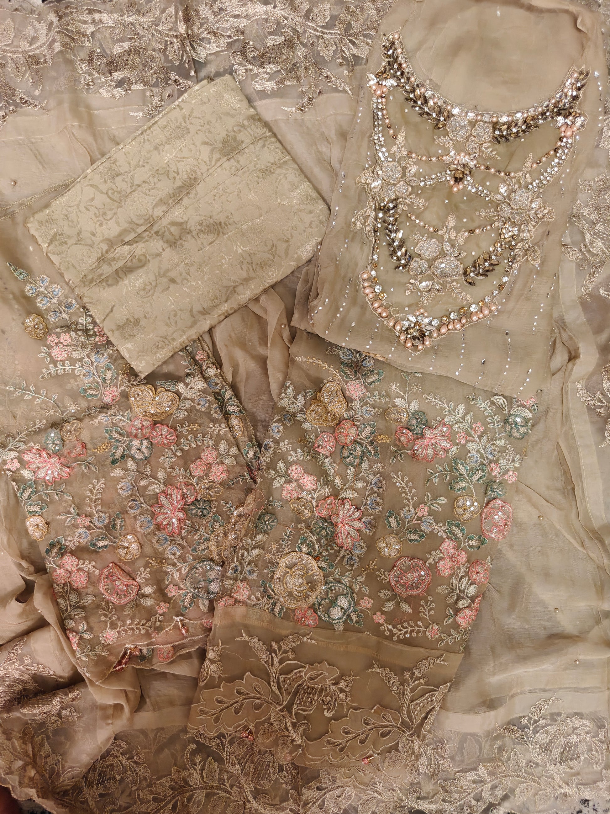 Noor-E-Zareen