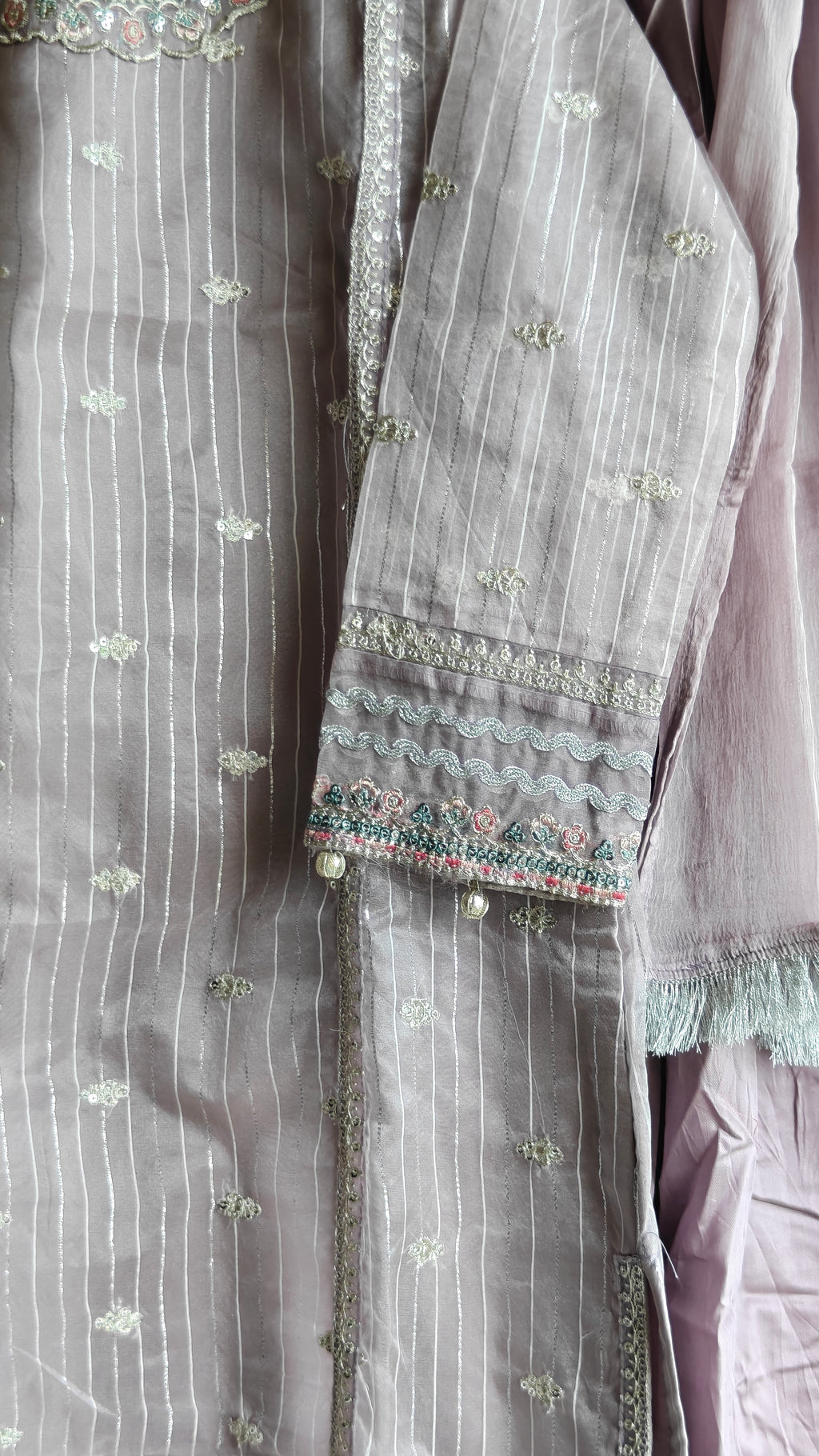 Lilac-e-Noor