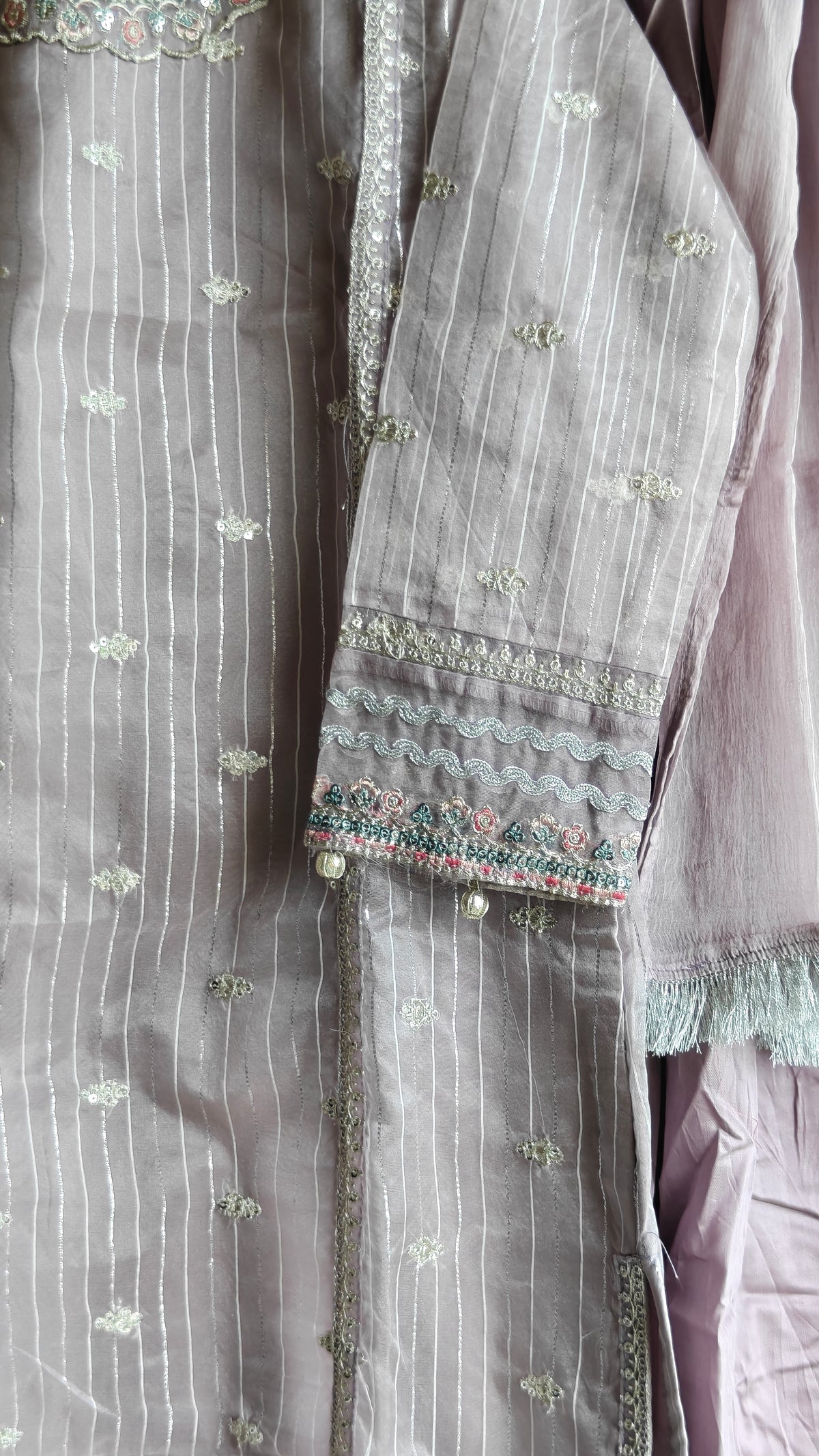 Lilac-e-Noor